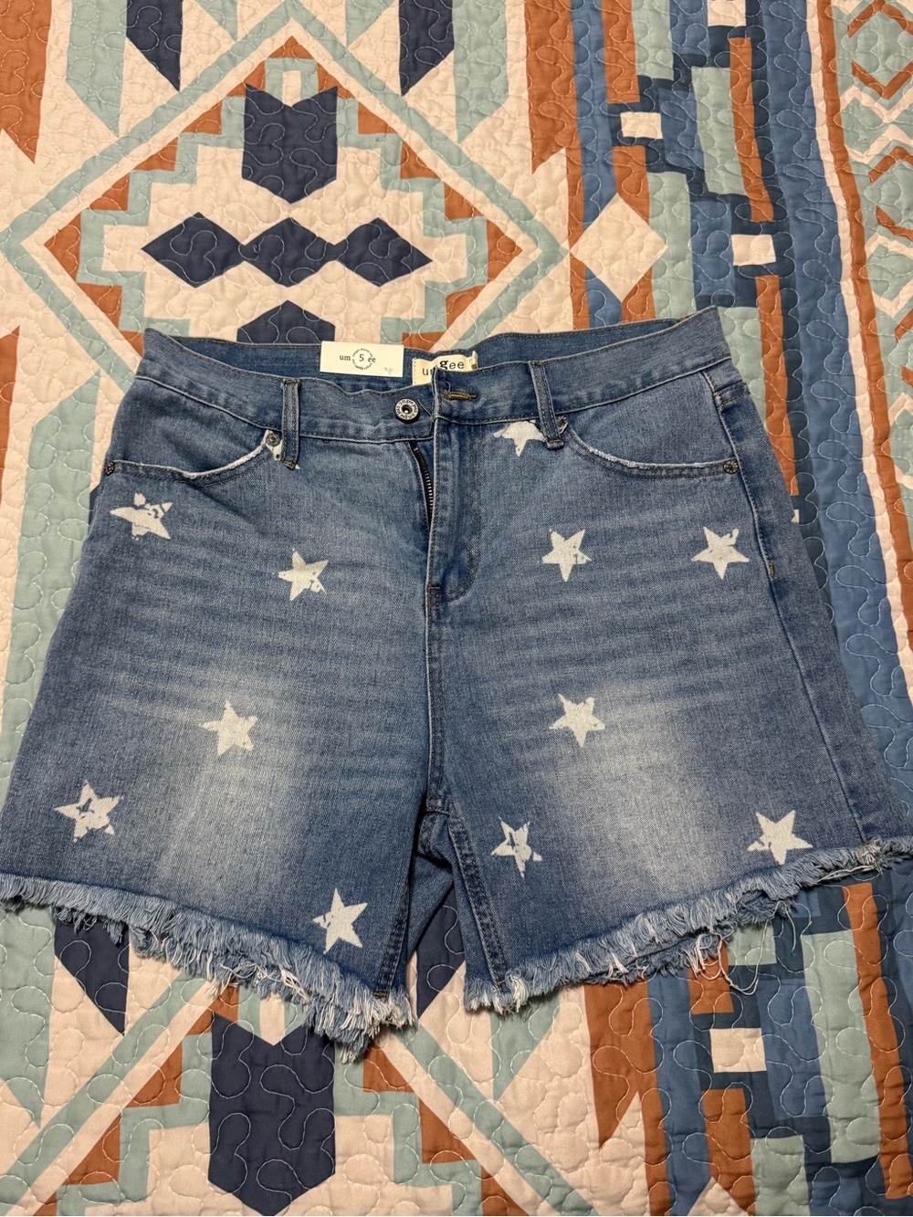 Star Print Denim Shorts - Umgee